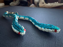 Load image into Gallery viewer, Ginebig // Snake Earrings 3696
