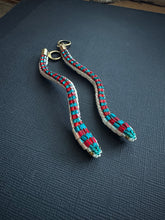 Load image into Gallery viewer, Ginebig // Snake Earrings 3697
